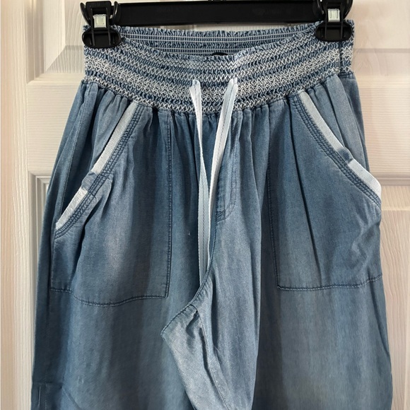 Blue Wide-Leg Denim Pants - Picture 2 of 6